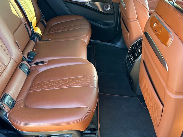 2022 BMW X7 M60i I (G07) Рестайлинг, серый, 11500000 рублей - вид 19