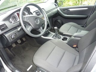 2009 Mercedes-Benz B-Класс 180 I (W245) Рестайлинг, серебристый, 700000 рублей, вид 4