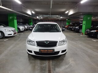 2012 Skoda Octavia II (A5) Рестайлинг, белый, 700000 рублей, вид 2