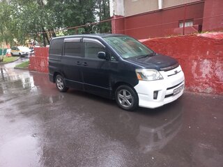 2004 Toyota Noah I (R60), синий, 750000 рублей, вид 1