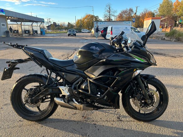 2017 Kawasaki Ninja 650, чёрный, 600000 рублей - вид 5