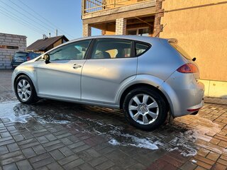 2008 SEAT Leon II, серебристый, 370000 рублей, вид 3