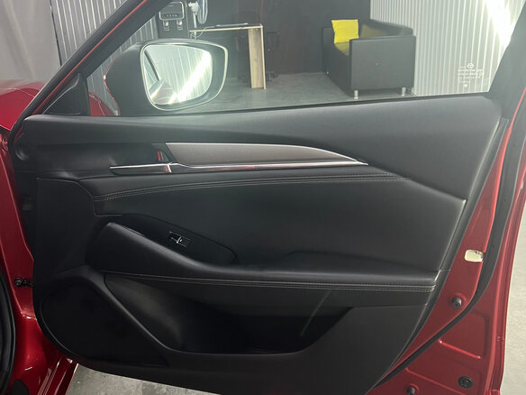 2019 Mazda 6 III (GJ) Рестайлинг 2, красный, 2500000 рублей - вид 16
