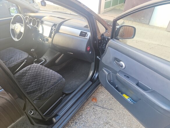 2007 Nissan Tiida I, чёрный, 610000 рублей - вид 8