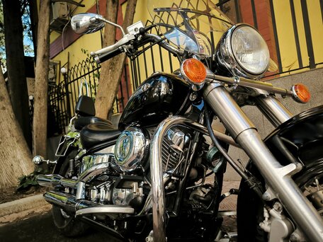 2004 Yamaha XVS400 Drag Star, чёрный, 450000 рублей, вид 3