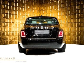 2025 Rolls-Royce Phantom Extended VIII (Series I), чёрный, 100000000 рублей, вид 4