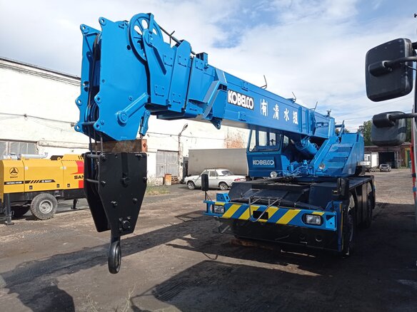 1992 Kobelco Колесные, синий - вид 1