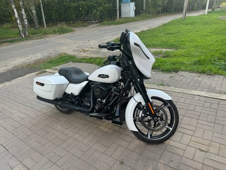 2024 Harley-Davidson Street Glide, белый, 3200000 рублей, вид 4
