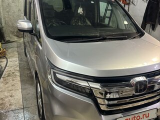 2017 Honda Stepwgn V Рестайлинг, серебристый, 2099000 рублей, вид 5