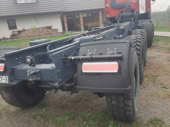 2001 Ginaf M 3331, красный, 8000000 рублей - вид 12