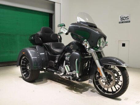 2025 Harley-Davidson Tri Glide, серый, 4000000 рублей, вид 3