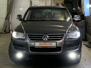 2008 Volkswagen Touareg I Рестайлинг, серый, 1600000 рублей, вид 2