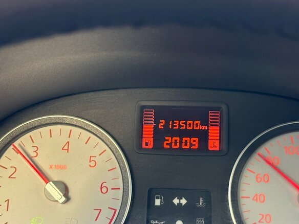 2012 Renault Logan I Рестайлинг, красный, 535000 рублей - вид 10
