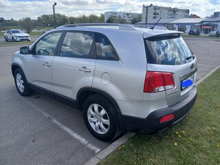 2010 Kia Sorento II, серебристый, 1550000 рублей, вид 4