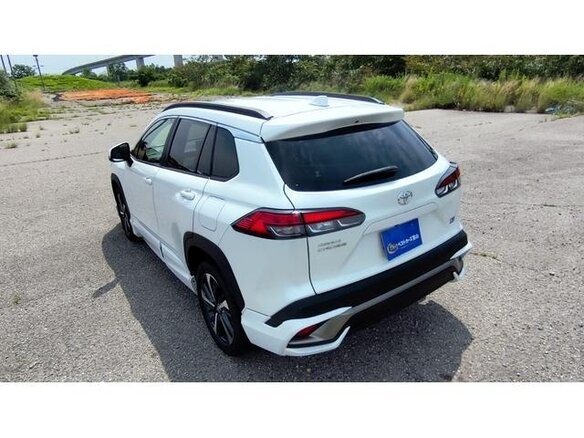 2023 Toyota Corolla Cross I, белый, 1800000 рублей - вид 6
