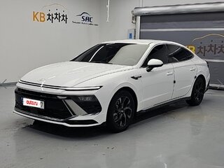 2023 Hyundai Sonata VIII (DN8) Рестайлинг, белый, 2550000 рублей, вид 1