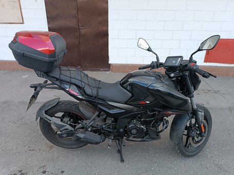 2023 Bajaj Pulsar N250, чёрный, 270000 рублей, вид 2