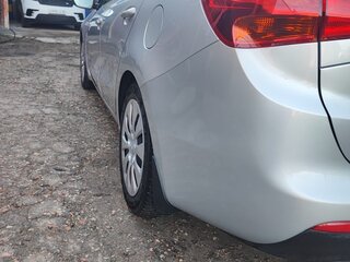 2018 Kia Ceed II Рестайлинг, серебристый, 1900000 рублей, вид 3