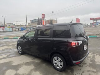 2020 Toyota Sienta II Рестайлинг, чёрный, 1995000 рублей, вид 5