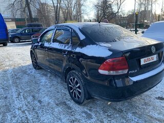 2011 Volkswagen Polo V, чёрный, 870000 рублей, вид 5