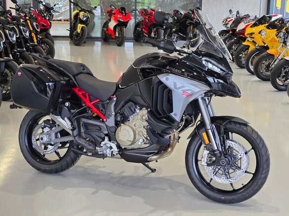 2025 Ducati Multistrada V4, красный, 3100000 рублей - вид 7