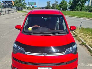2019 Toyota Spade, красный, 1250000 рублей, вид 2