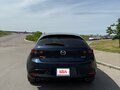 2020 Mazda 3 IV (BP), синий, 1650000 рублей - вид 4