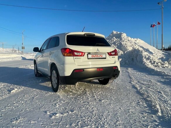 2011 Mitsubishi ASX I, белый, 1500000 рублей - вид 7