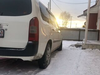 2002 Toyota Probox I, белый, 420000 рублей, вид 5