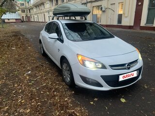 2014 Opel Astra J Рестайлинг, белый, 900000 рублей, вид 2