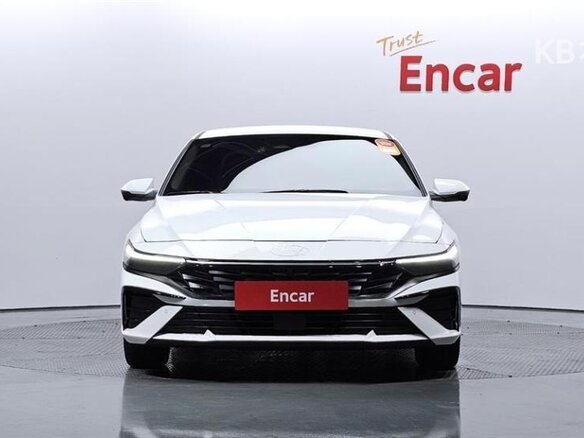 2023 Hyundai Avante VII Рестайлинг, белый, 1950000 рублей