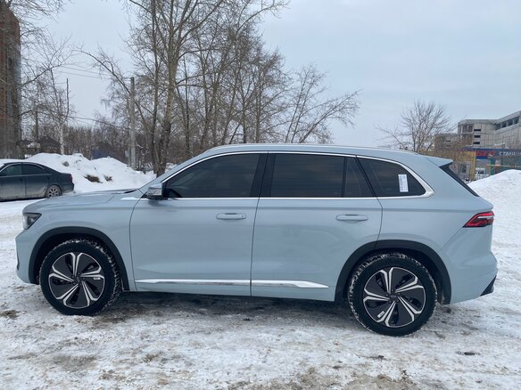 2022 Geely Monjaro (Xingyue L) Hi-P I, голубой, 3260000 рублей - вид 2