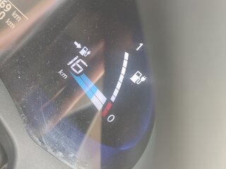 2011 Nissan Leaf I (ZE0/AZE0), серый, 700000 рублей, вид 5