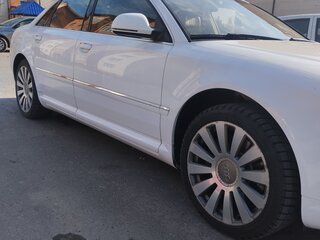 2009 Audi A8 II (D3) Рестайлинг 2, белый, 1100000 рублей, вид 4