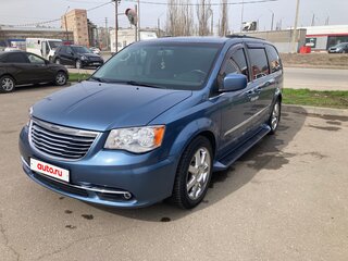 2011 Chrysler Town & Country V Рестайлинг, голубой, 1390000 рублей, вид 1