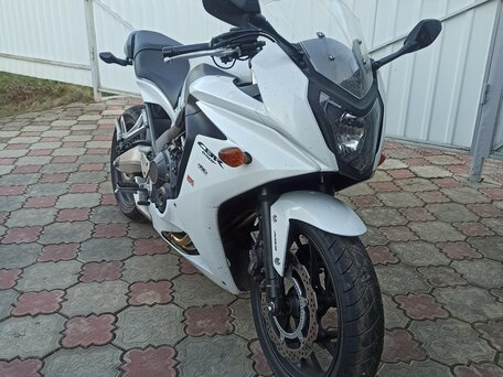 2015 Honda CBR 650F, белый, 560000 рублей, вид 2