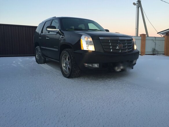 2011 Cadillac Escalade III, чёрный - вид 4