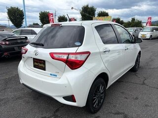 2020 Toyota Vitz III (XP130) Рестайлинг 2, белый, 900000 рублей, вид 5