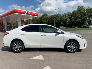 2013 Toyota Corolla XI (E160, E170, E180), белый, 1260000 рублей, вид 4