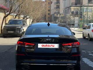 2020 Kia Optima IV Рестайлинг, чёрный, 2050000 рублей, вид 4