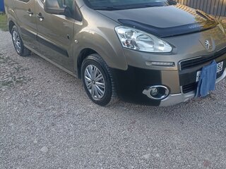 2012 Peugeot Partner II Рестайлинг, коричневый, 720000 рублей, вид 2