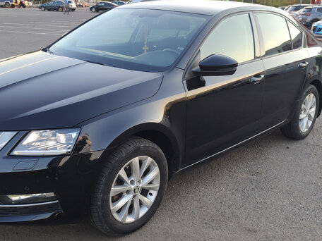 2018 Skoda Octavia III (A7) Рестайлинг, чёрный, 1590000 рублей, вид 4