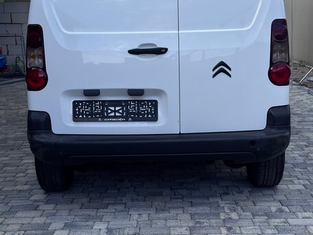 2013 Citroen Berlingo II Рестайлинг, белый, 595000 рублей, вид 4