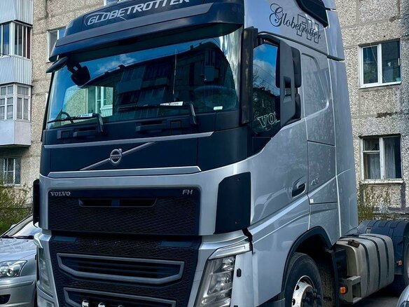 2015 Volvo FH, серый, 5500000 рублей