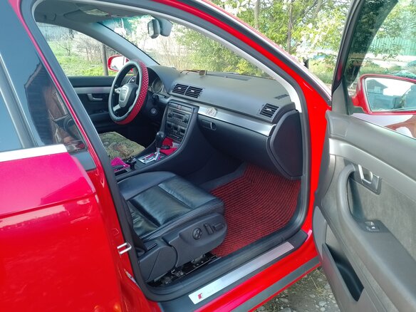 2006 Audi A4 III (B7), красный, 750000 рублей - вид 5
