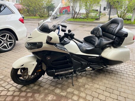 2013 Honda GL 1800 Gold Wing, белый, 1680000 рублей, вид 3