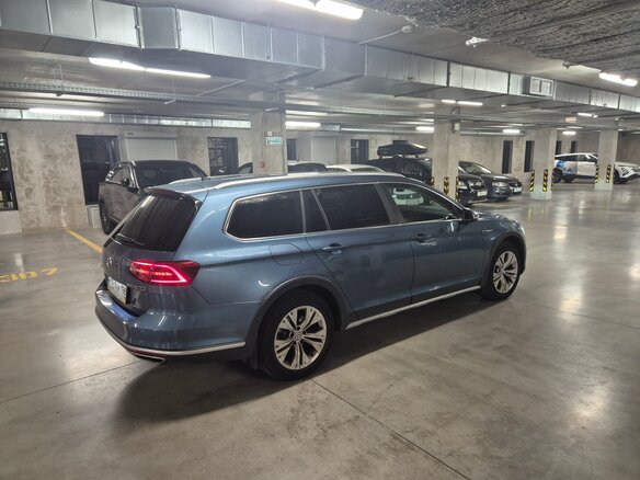 2017 Volkswagen Passat Alltrack B8, голубой - вид 6