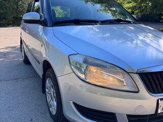 2012 Skoda Fabia II Рестайлинг, серый, 600000 рублей, вид 4