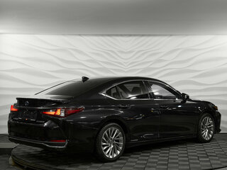 2019 Lexus ES 300h VII, чёрный, 3700000 рублей, вид 4