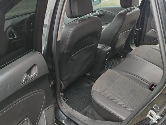 2011 Opel Astra J, чёрный, 900000 рублей - вид 15